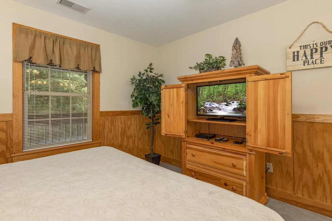 Red Maple Chalet