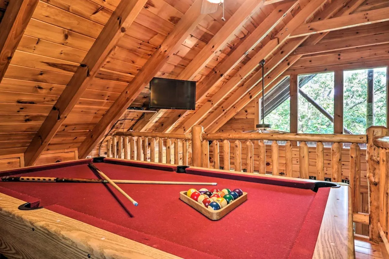 Holiday home Sky Harbor Sevierville With Hot Tub And Deck! *