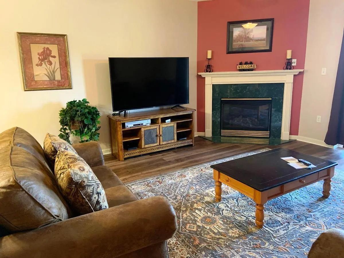 Whispering Pines 114 Holiday home *