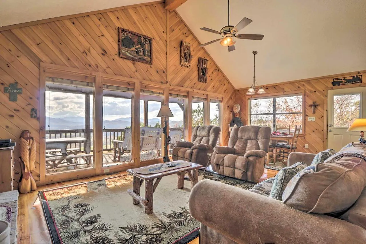 Сasa de vacaciones Smoky Mountain Retreat With Hot Tub, Arcade Games *