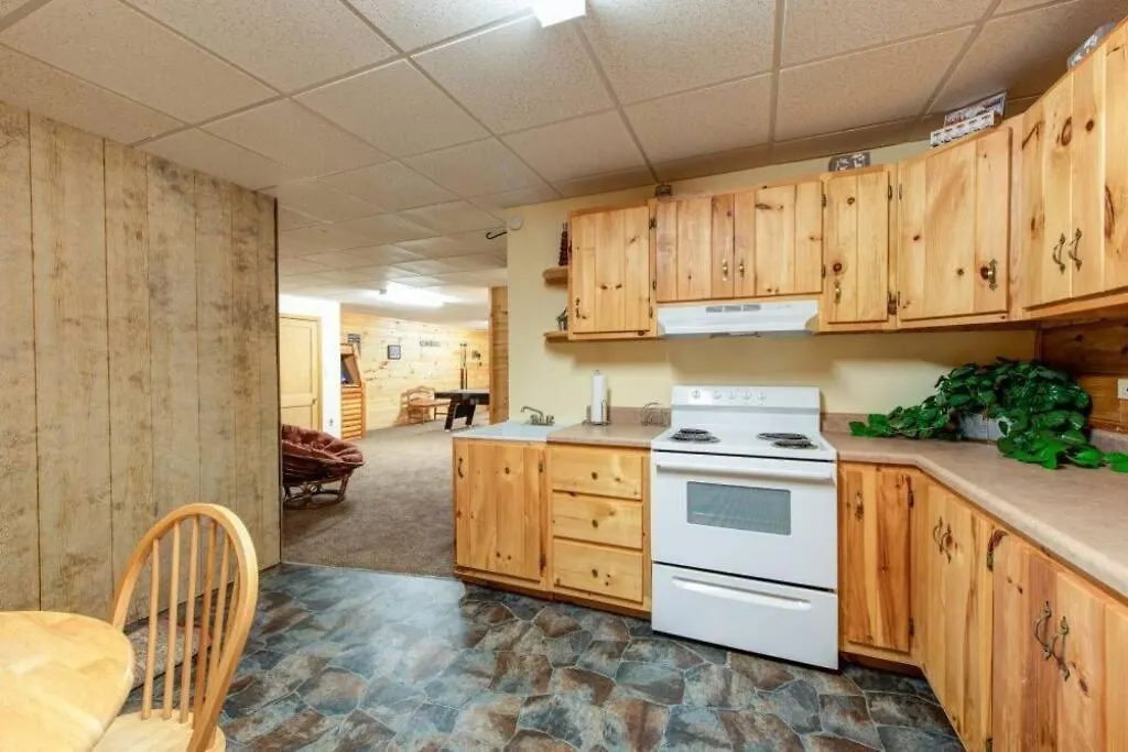 Bearfootin' Retreat In The Great Smoky Mountains