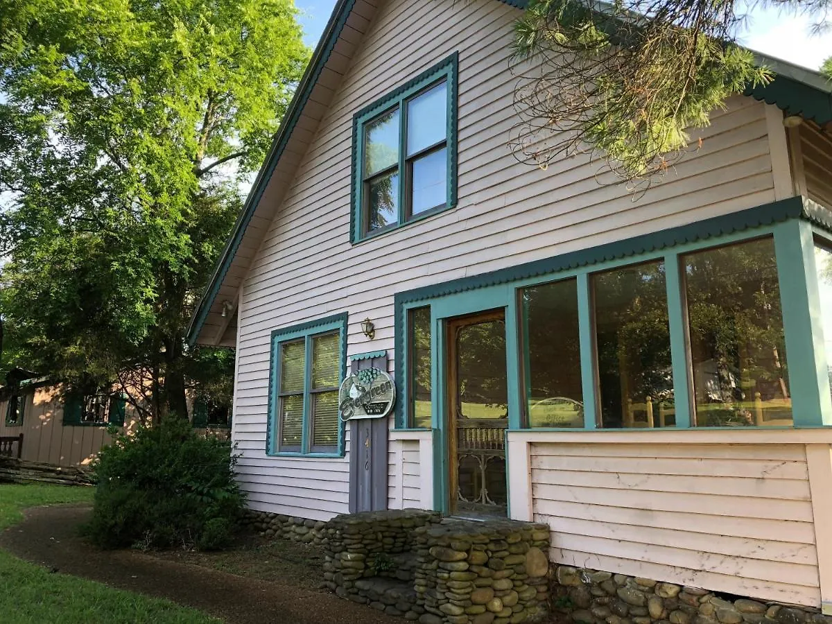 Smokies - Evergreen Apartment