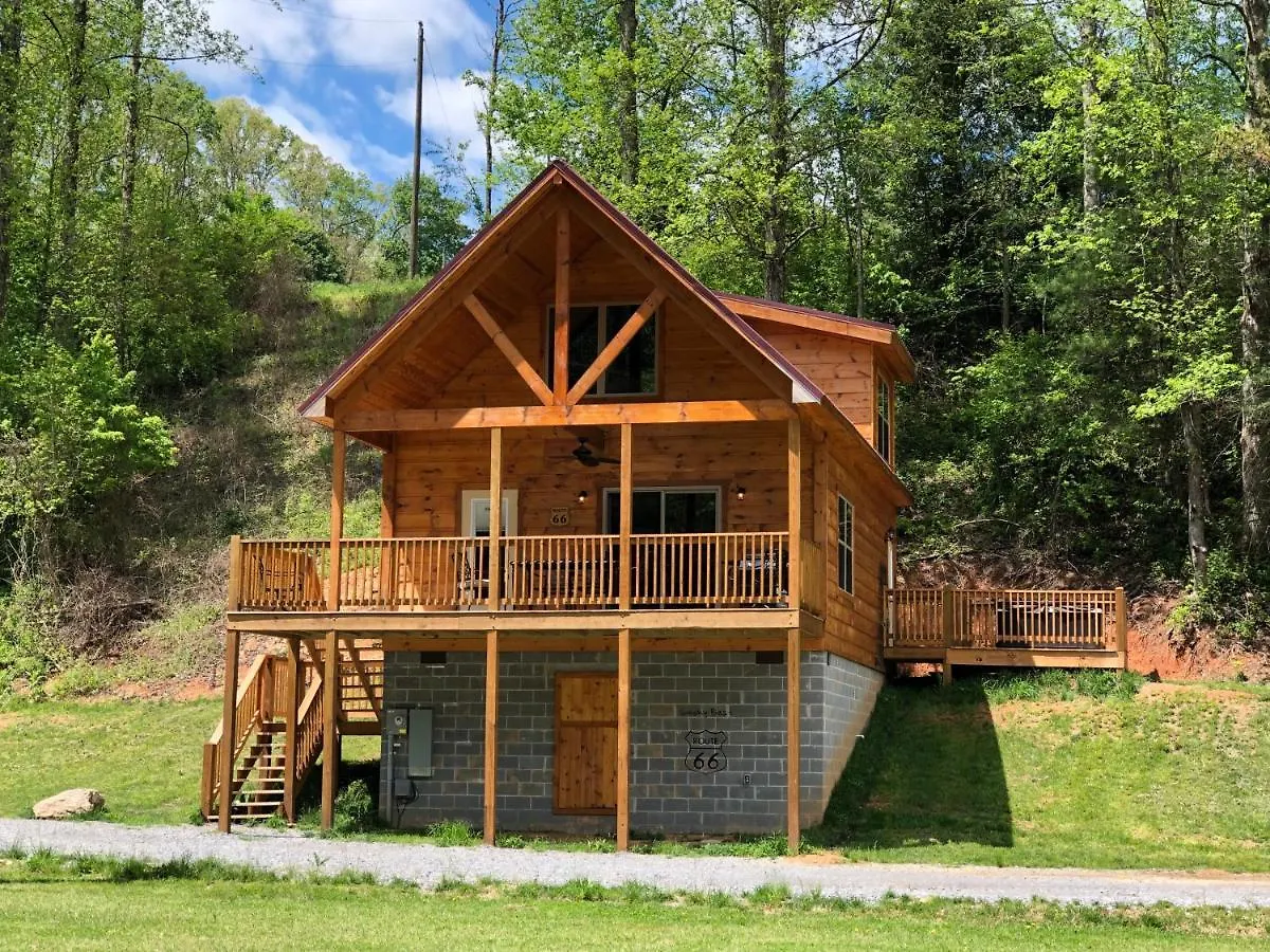 Smoky Best Cabin