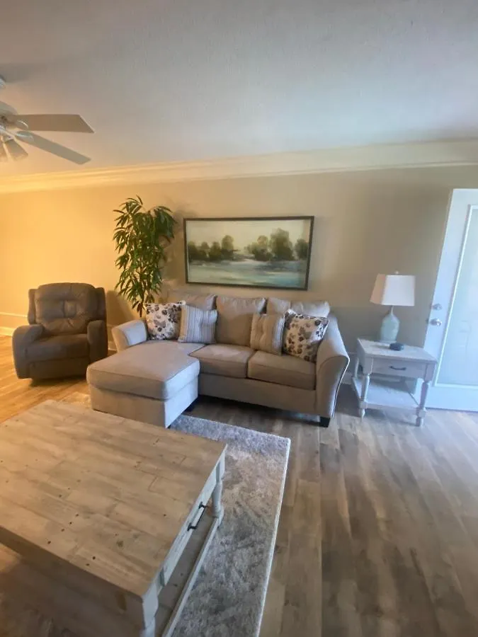 River Place #102 2bd Holiday home *