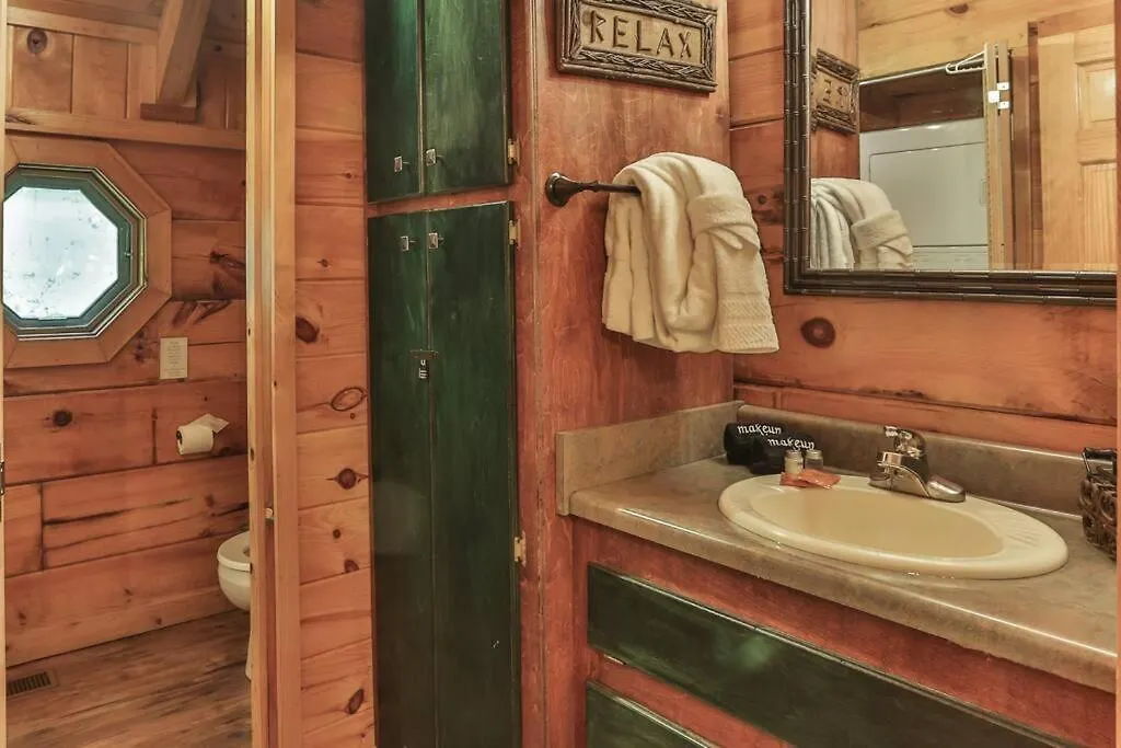 Apartment Alone At Last - Sage Vacations Pigeon Forge