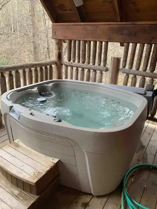 Apartment Alone At Last - Sage Vacations Pigeon Forge