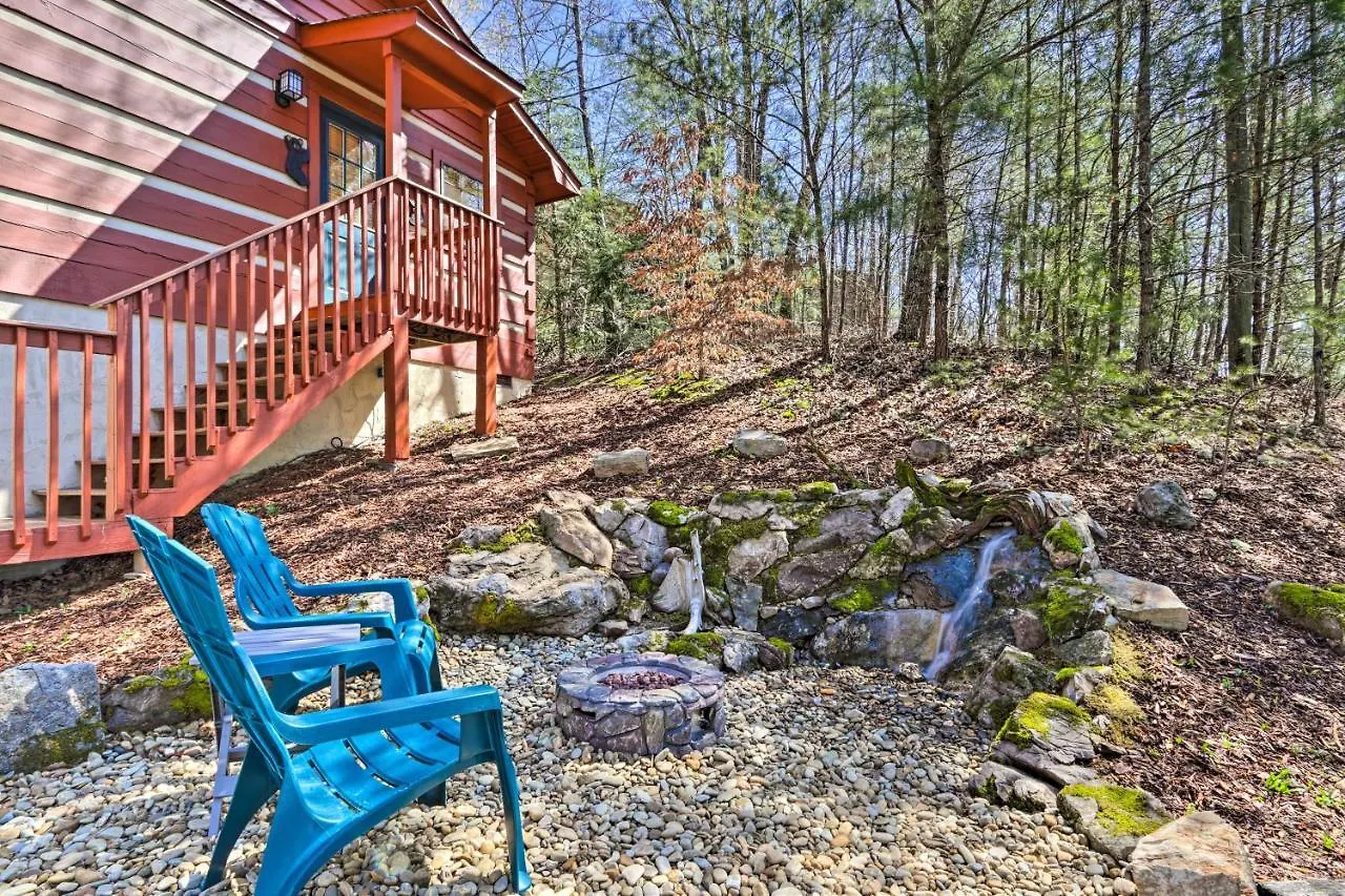 Cabin With Waterfall And Hot Tub, 1 Mi To Parkway! *