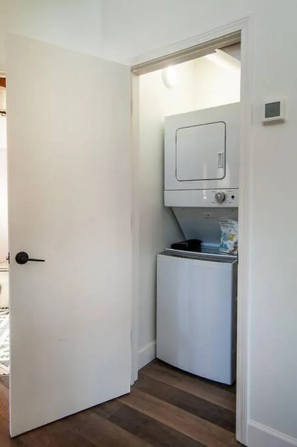 Charming Smoky Mountain Tiny House * Pigeon Forge