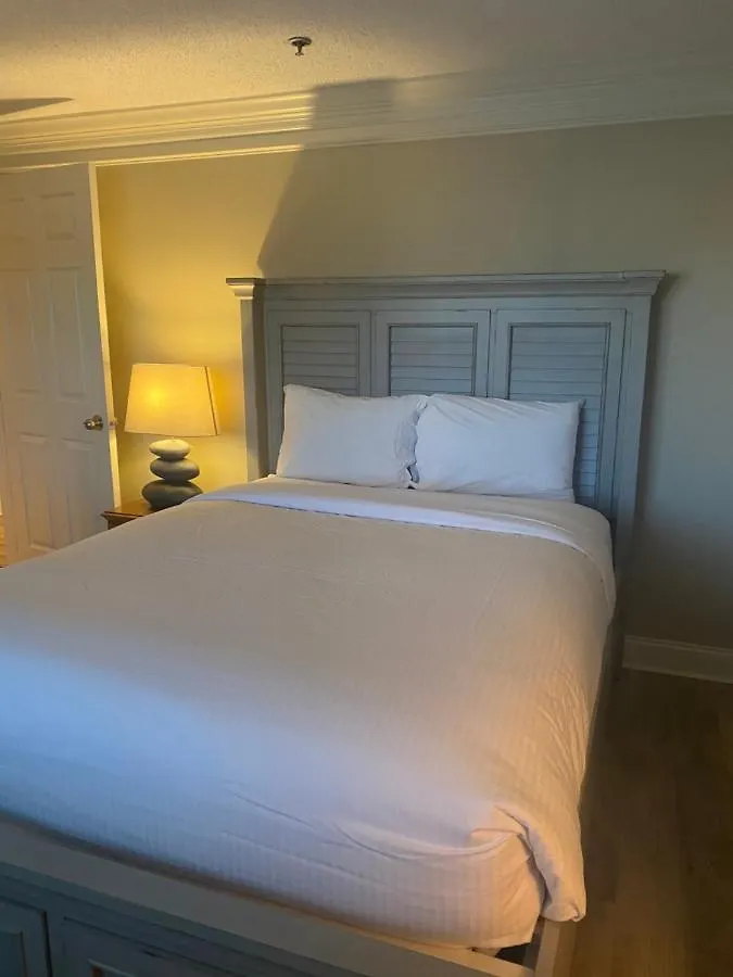 River Place #102 2bd *