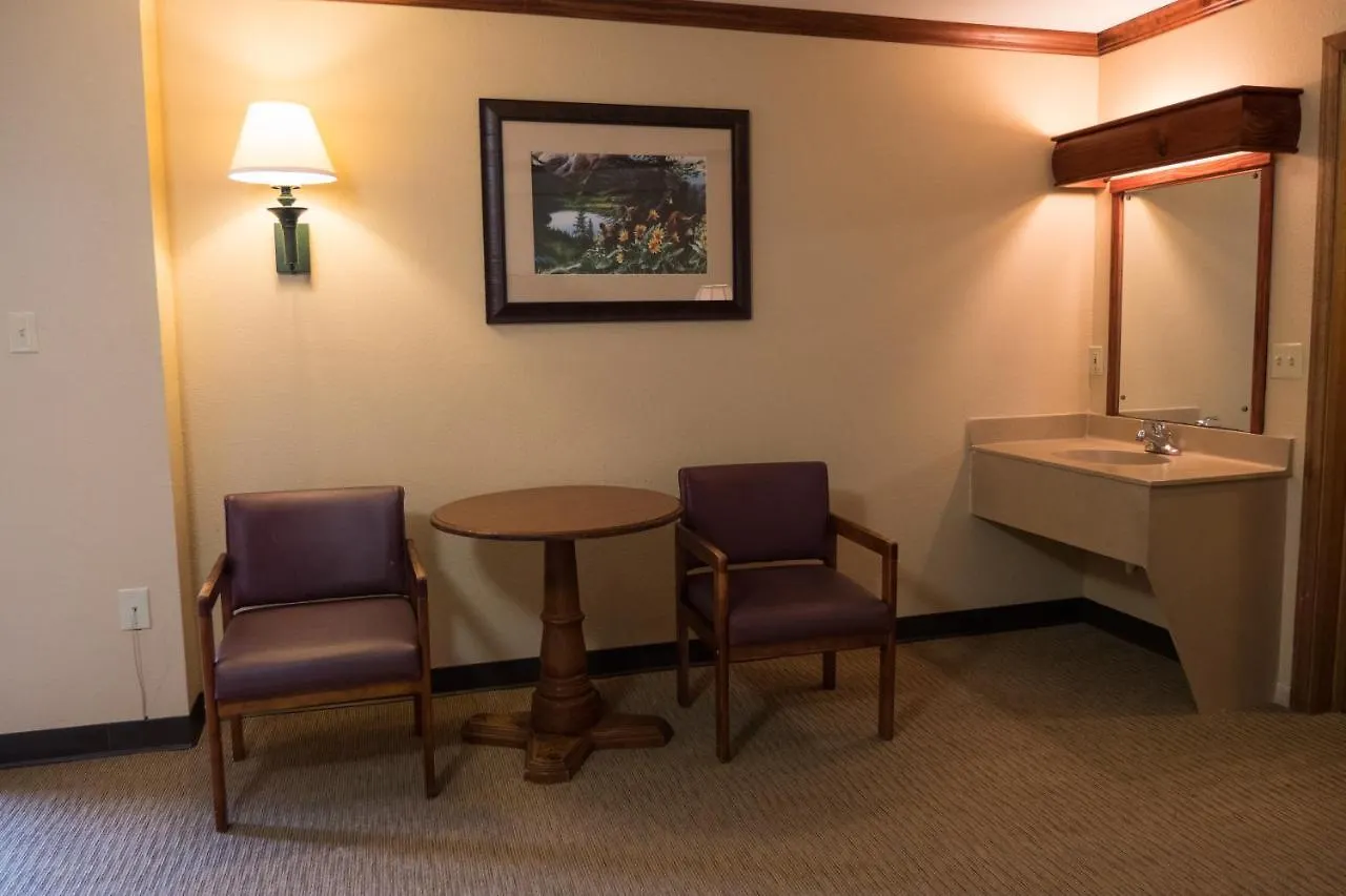 Wild Bear Motel 3*
