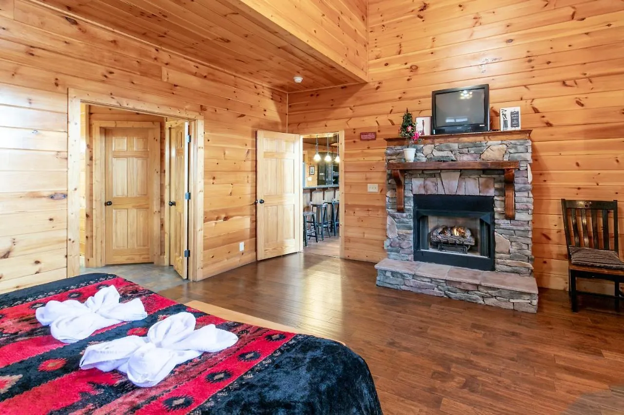 Smokystays 6 Bedroom Holiday home