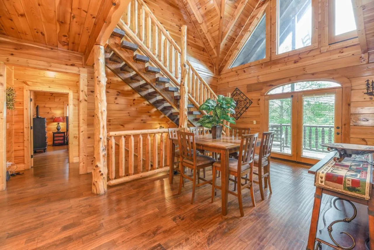 Smokystays 6 Bedroom *