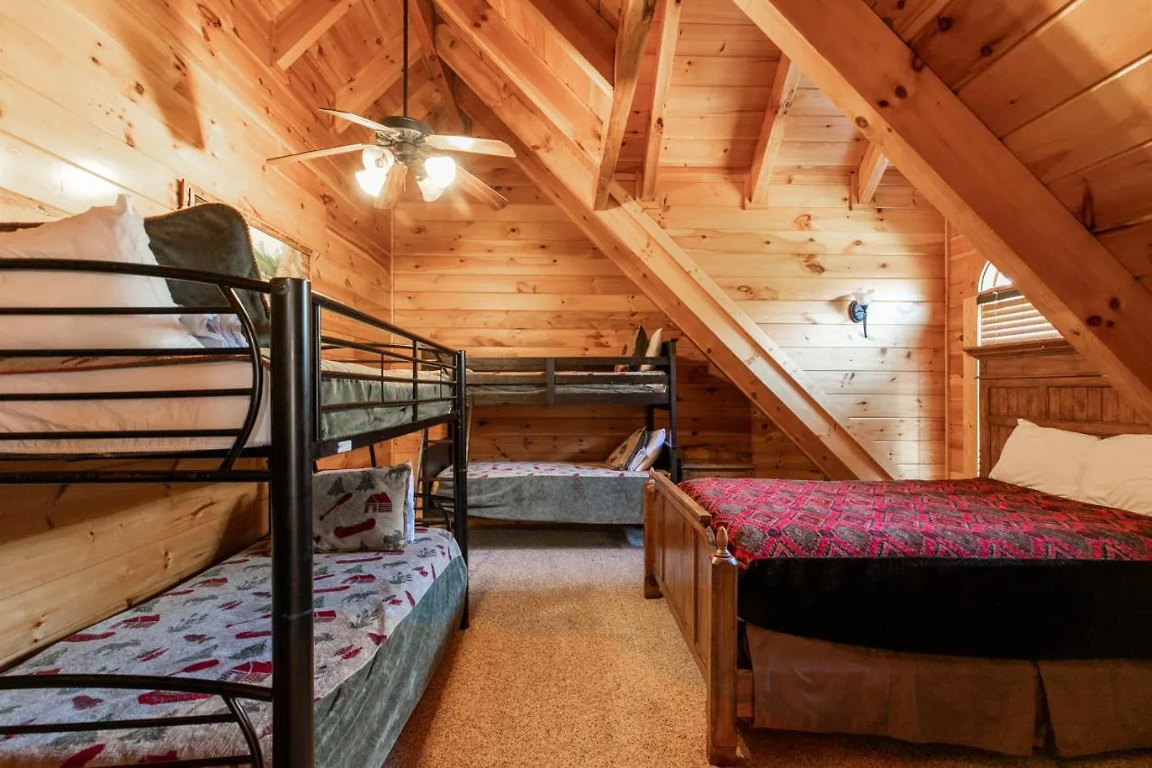 Smokystays 6 Bedroom Holiday home Pigeon Forge