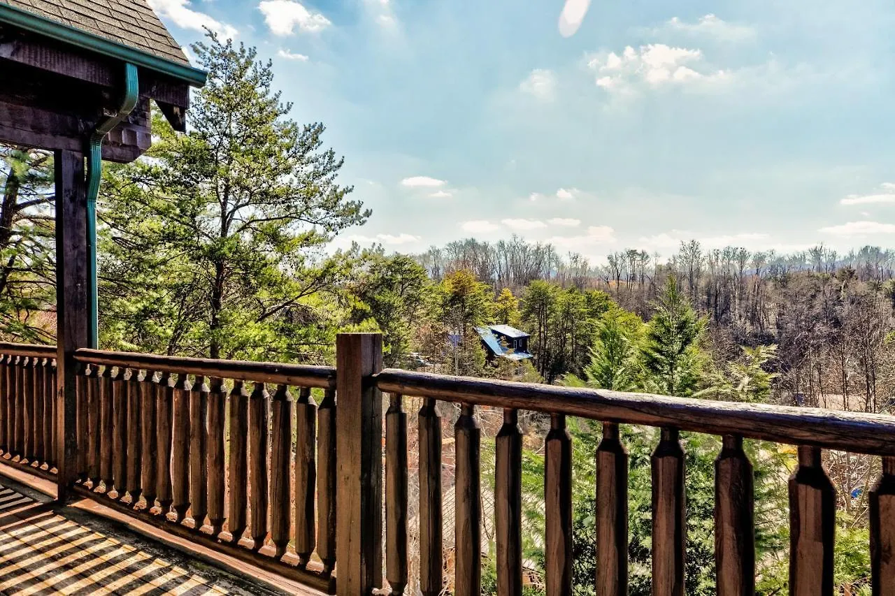 Smokystays 6 Bedroom Holiday home Pigeon Forge