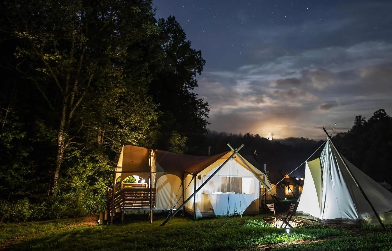Under Canvas Great Smoky Mountains Pigeon Forge