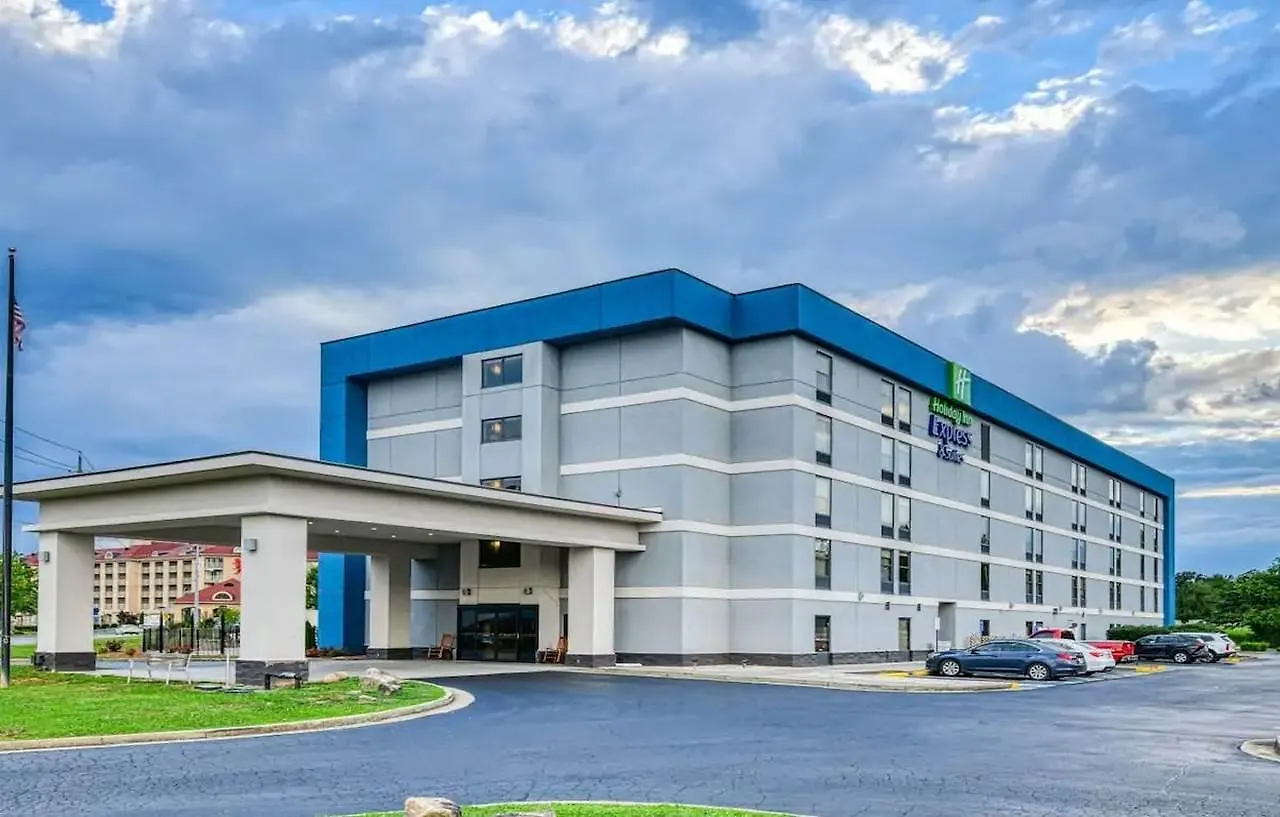 Station touristique Express & By Ihg