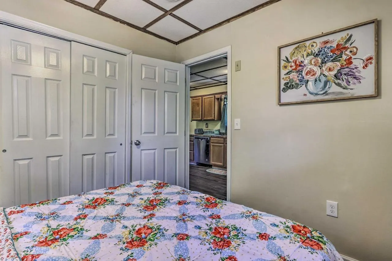 Holiday home Peaceful Pigeon Forge Cabin With Fire Pit! Pigeon Forge