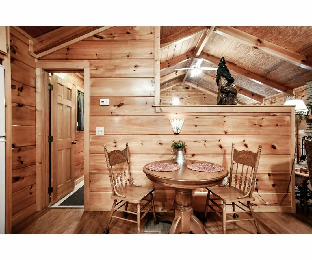 Holiday home Peekaboo With Hot Tub, Pool Table, And Jacuzzi *