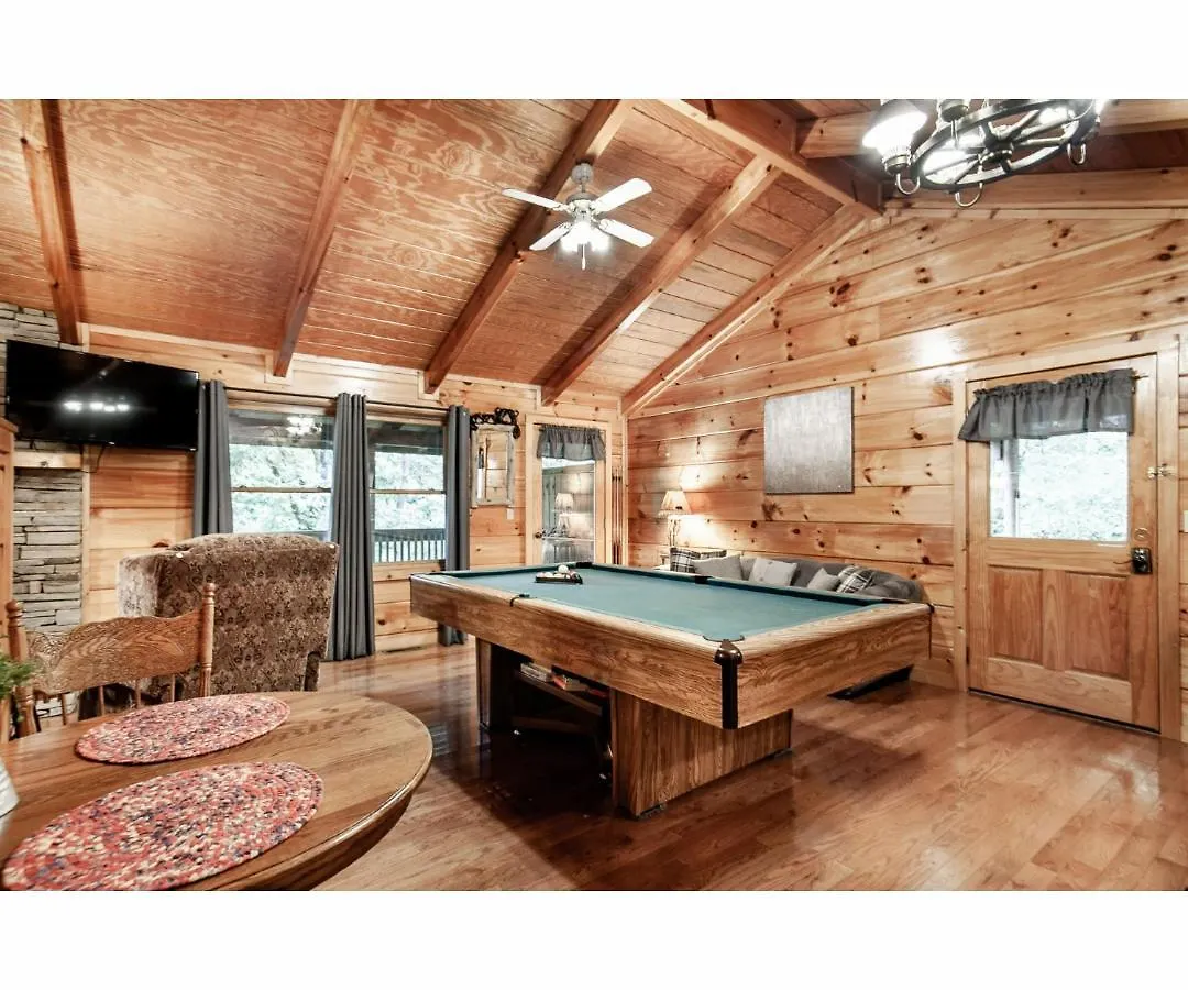 Holiday home Peekaboo With Hot Tub, Pool Table, And Jacuzzi