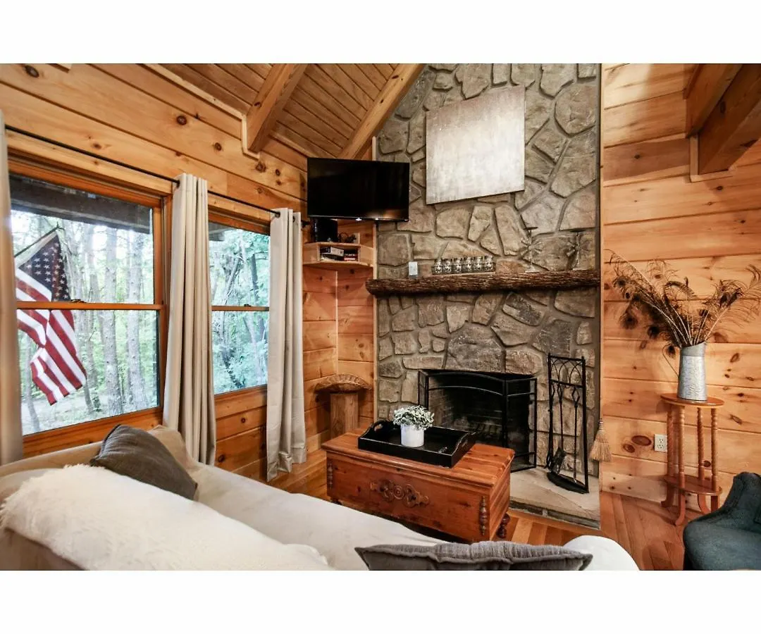 Casa de Férias Sweet Dreams With Romantic, Hot Tub And Pool Table