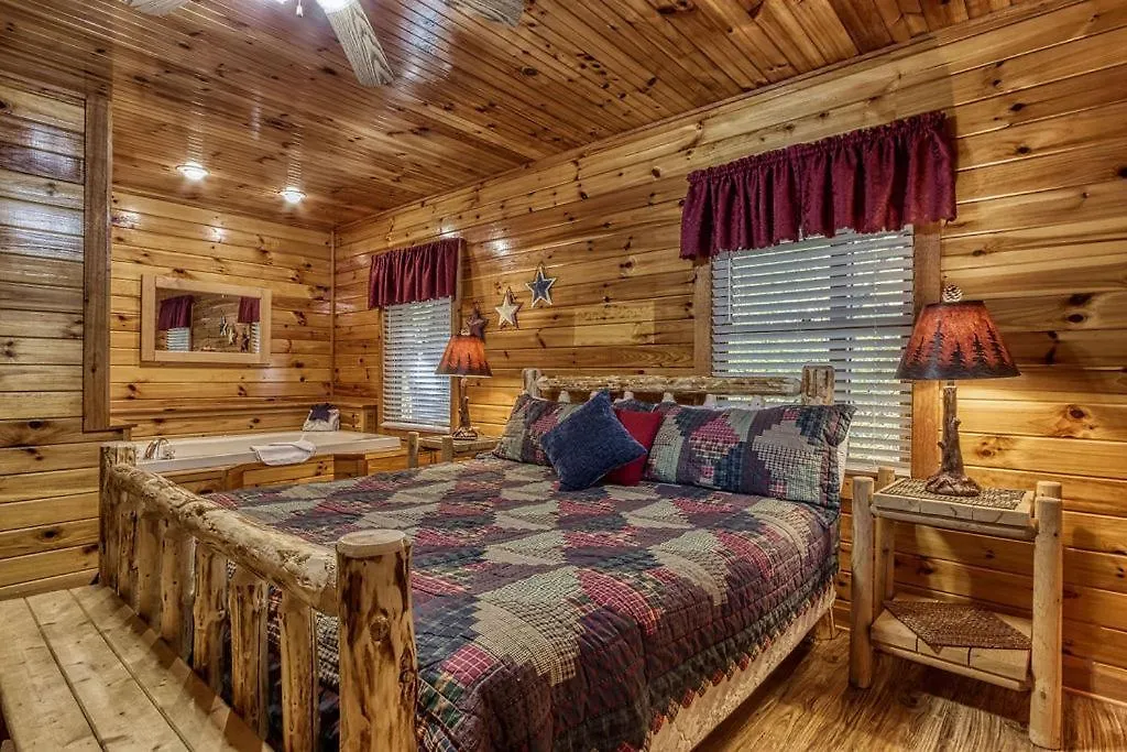 The Nut House, Hot Tub, Game Room, Wifi, 1089 Free Tickets Each Paid Day, Dollywood And More! Nyaraló Pigeon Forge