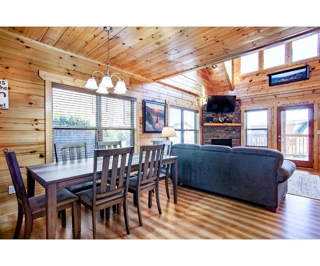 Robins Nest - Wc Accessible, Views, Community Pool * Pigeon Forge