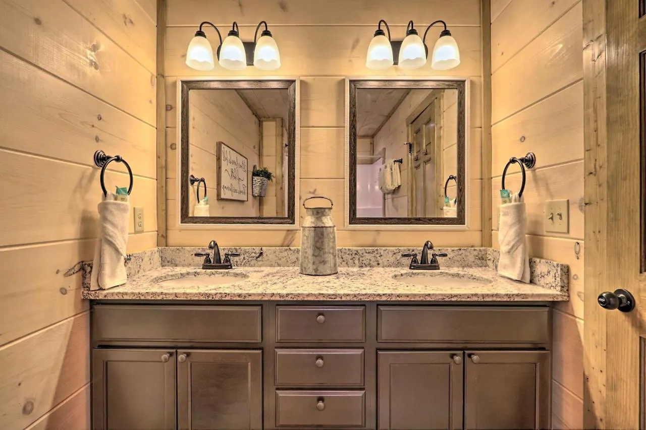 Σπίτι διακοπών Modern Cabin With Hot Tub - 3 Mi To Dollywood
