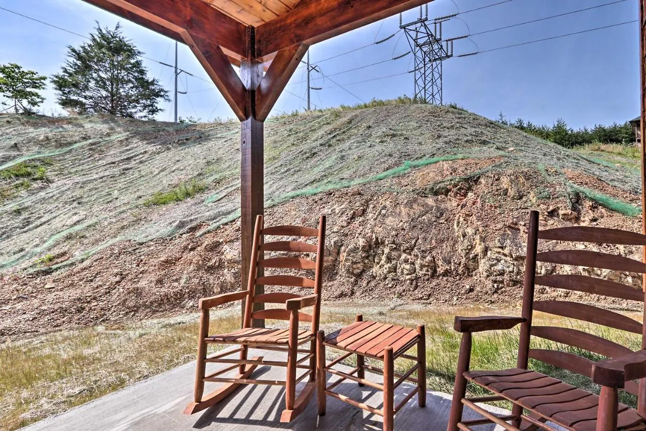 Σπίτι διακοπών Modern Cabin With Hot Tub - 3 Mi To Dollywood *
