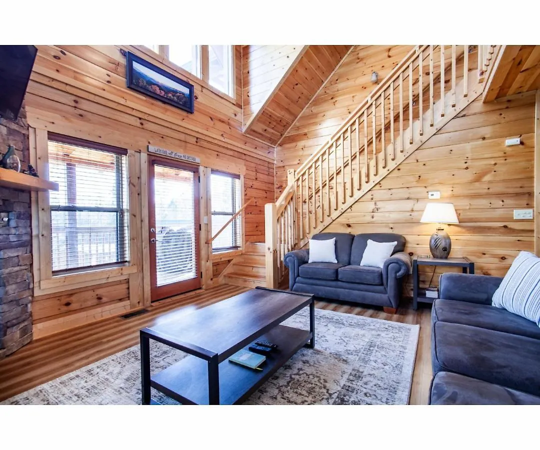 Holiday home Robins Nest - Wc Accessible, Views, Community Pool Pigeon Forge