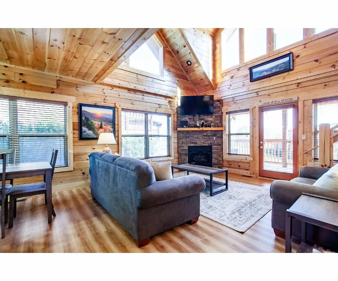 Robins Nest - Wc Accessible, Views, Community Pool Holiday home *