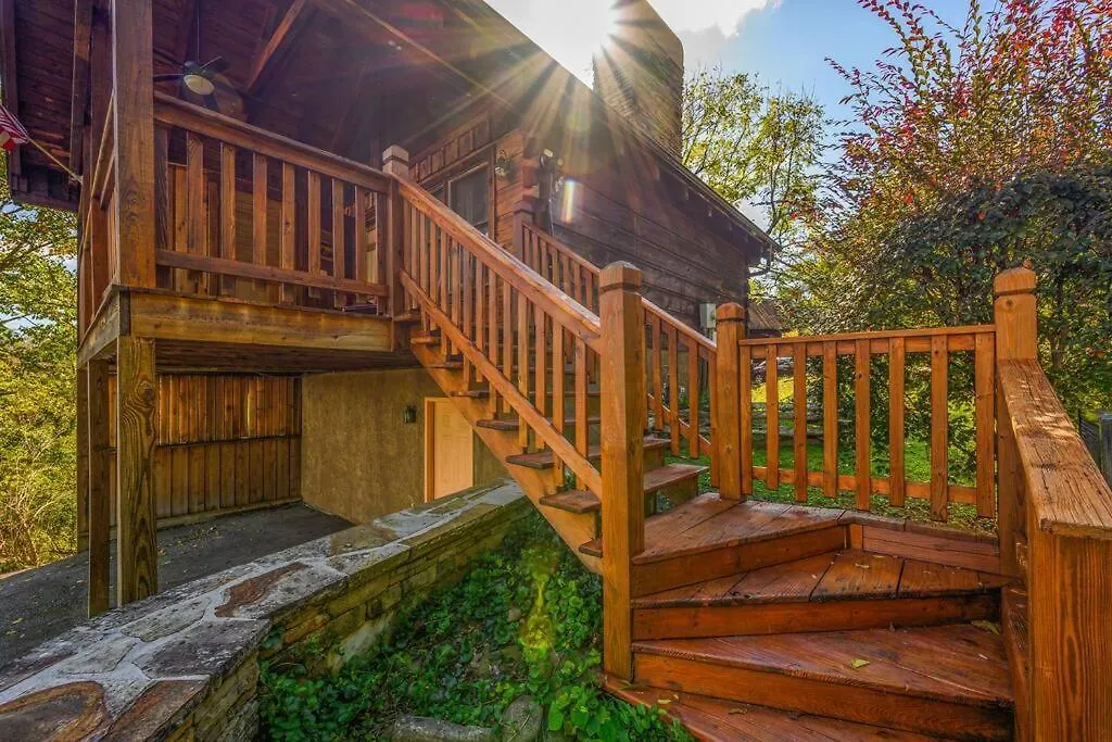 Cozy Log In The Heart Of Pigeon Forge. Hot Tub. Honeymoon! Sleeps 2 度假居 *