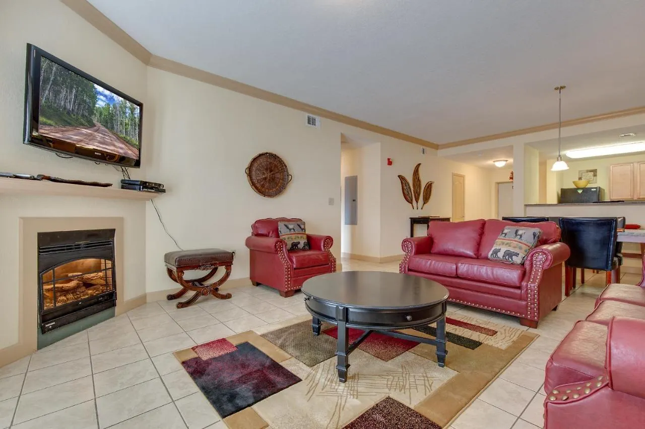 Apartment Brother Bear, 3 Bedroom, Pool Access, Wifi, Sleeps 8 Pigeon Forge