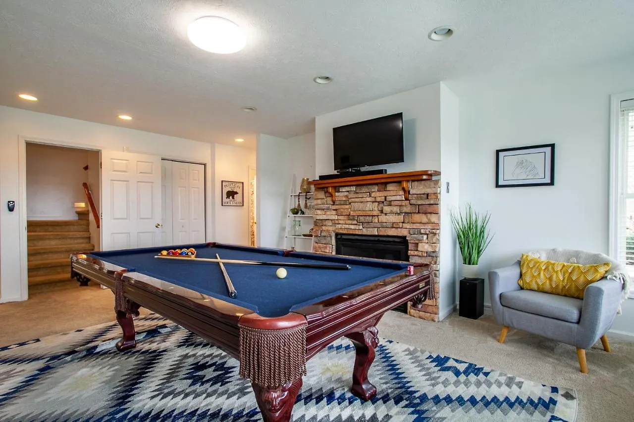 Sunny Ridge - Hot Tub, Gym, Jacuzzi Tub, Game Holiday home
