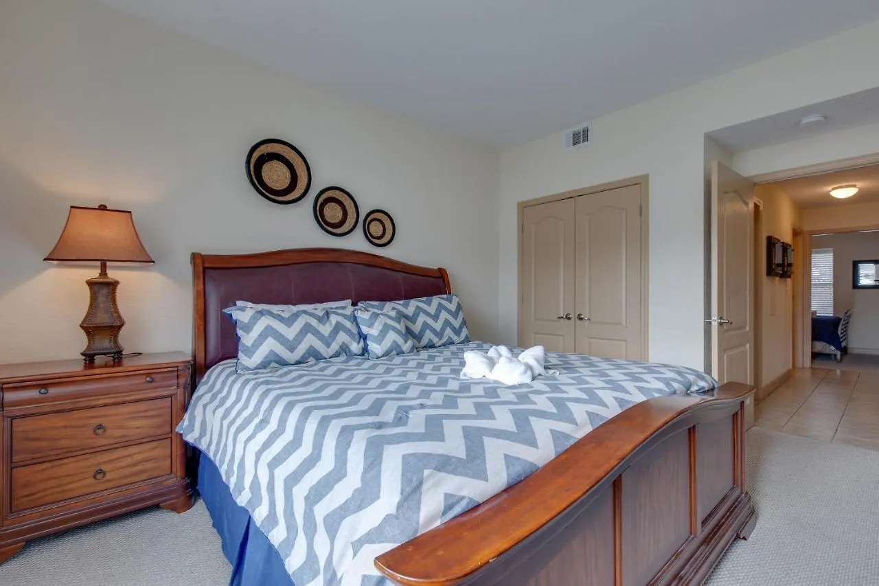 Brother Bear, 3 Bedroom, Pool Access, Wifi, Sleeps 8 *
