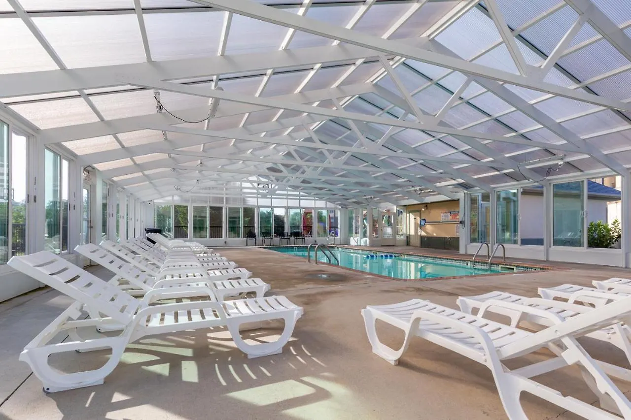 Apartment Brother Bear, 3 Bedroom, Pool Access, Wifi, Sleeps 8