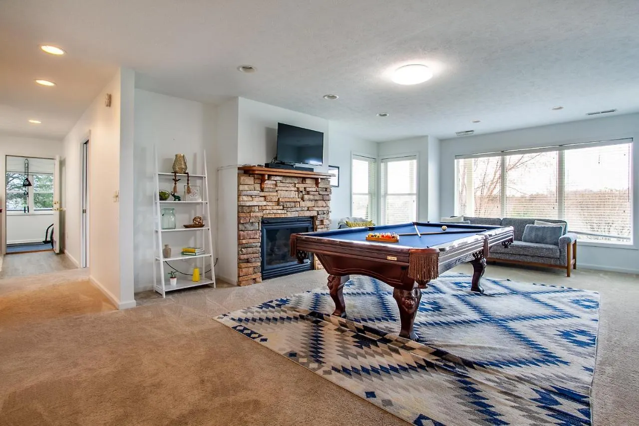 Sunny Ridge - Hot Tub, Gym, Jacuzzi Tub, Game Pigeon Forge
