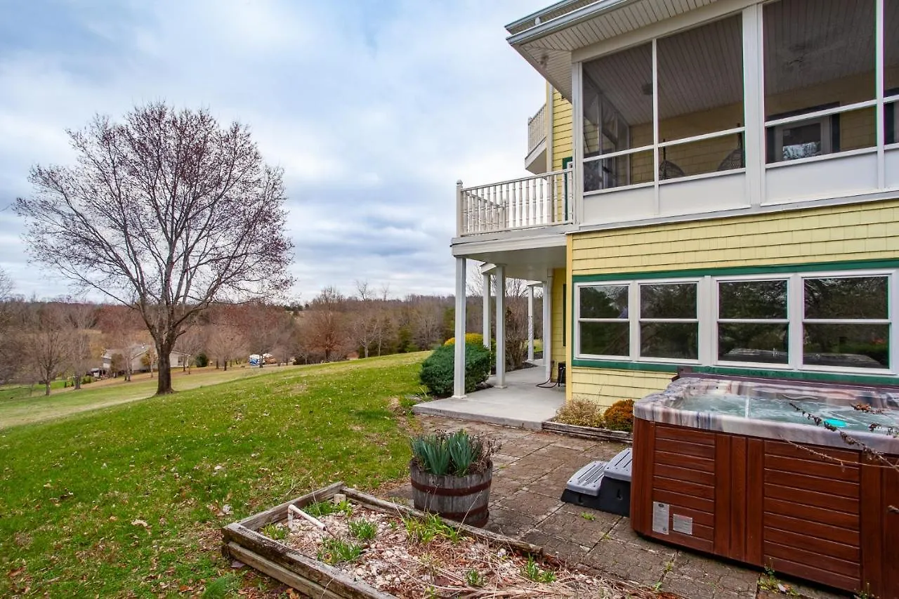 Sunny Ridge - Hot Tub, Gym, Jacuzzi Tub, Game