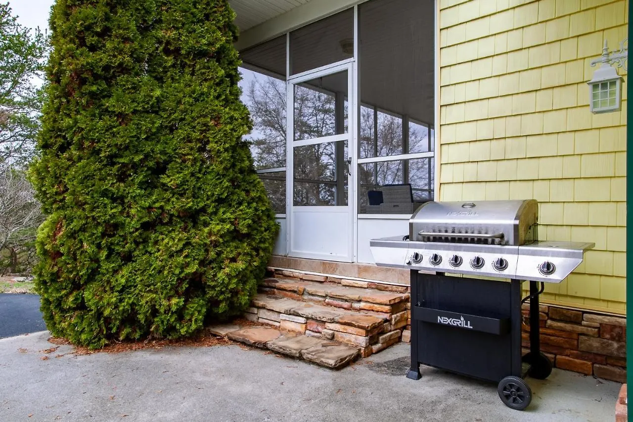 Sunny Ridge - Hot Tub, Gym, Jacuzzi Tub, Game *