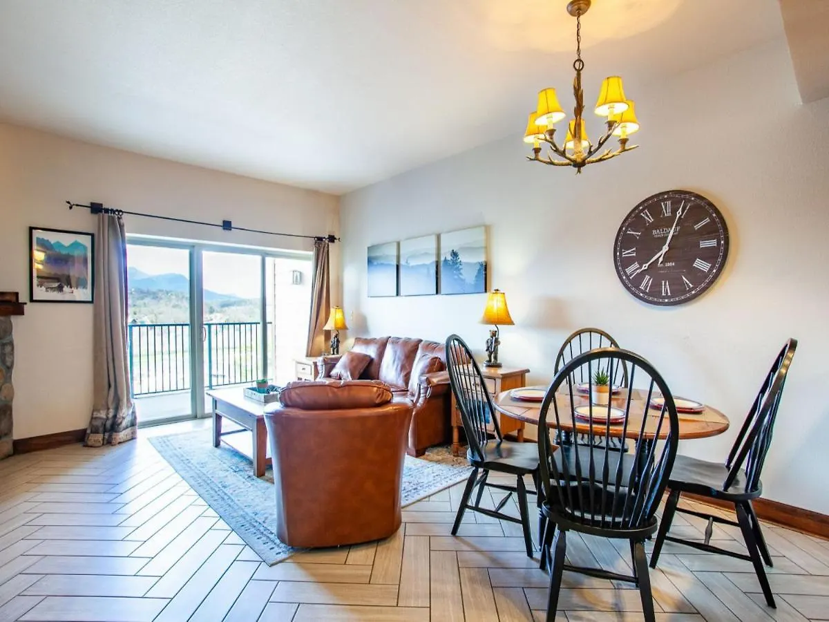 A View To Remember - Mountain Views, Pools! Pigeon Forge