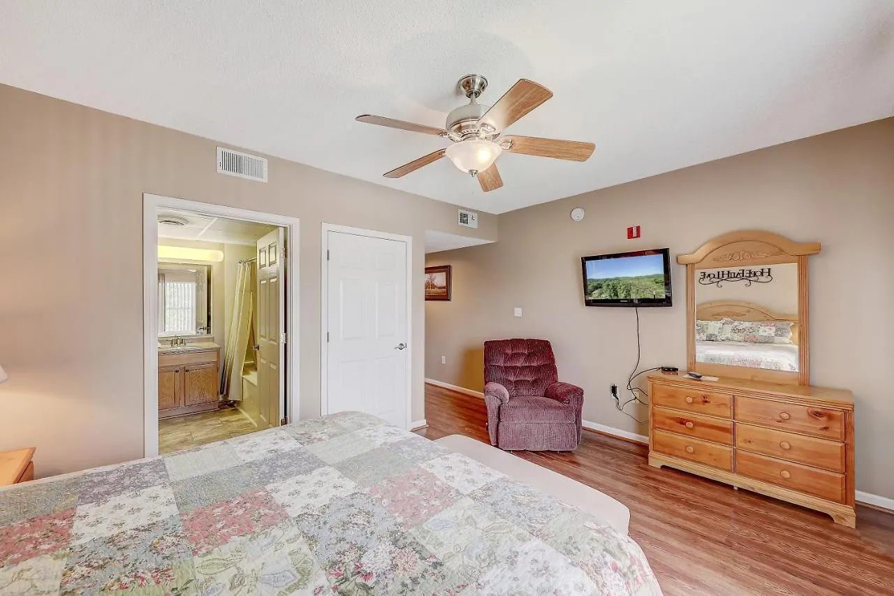 Apartment Side Comfort Whispering Pines 102 Pigeon Forge