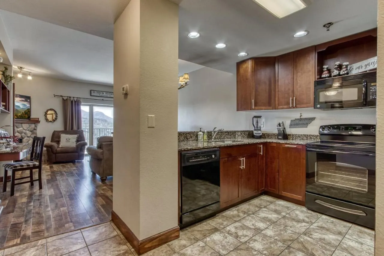Gorgeous 2bd 2bth With Mountain Views Pool Hot Tub Game Close To Parkway * 비둘기 포지