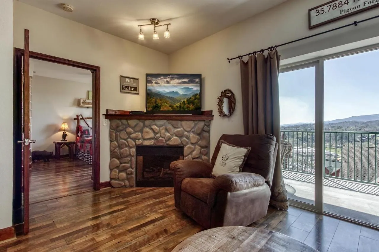 Gorgeous 2bd 2bth With Mountain Views Pool Hot Tub Game Close To Parkway 비둘기 포지