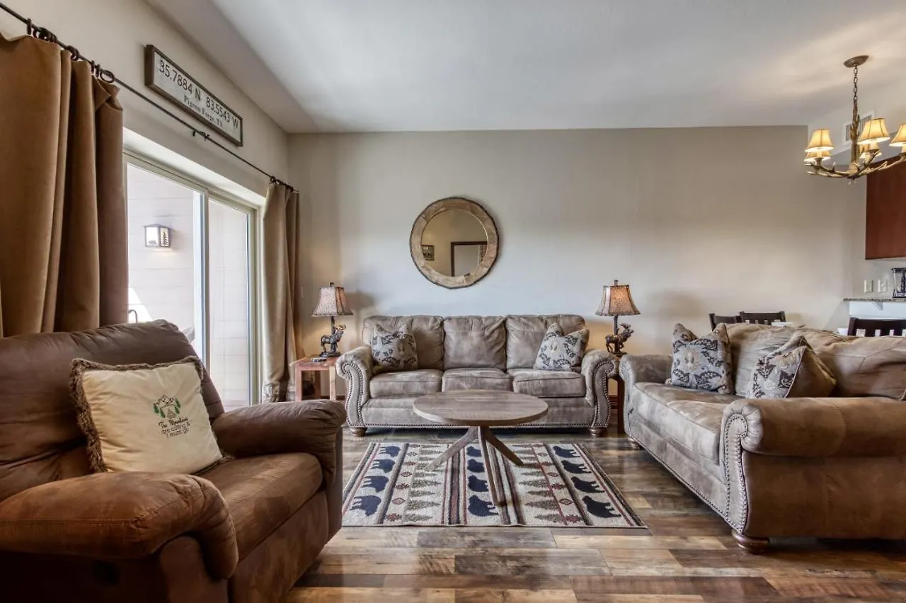 아파트 Gorgeous 2bd 2bth With Mountain Views Pool Hot Tub Game Close To Parkway 비둘기 포지