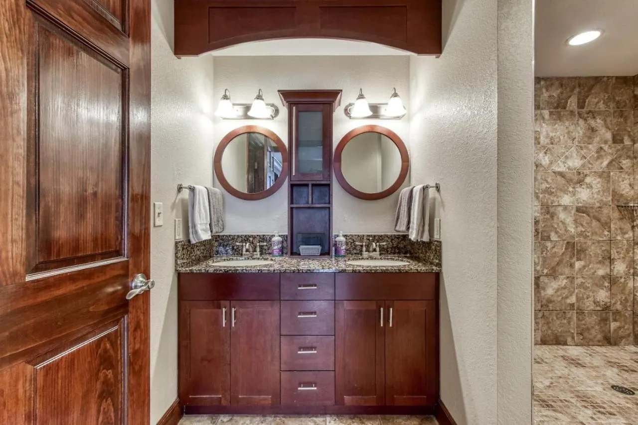 아파트 Gorgeous 2bd 2bth With Mountain Views Pool Hot Tub Game Close To Parkway 비둘기 포지