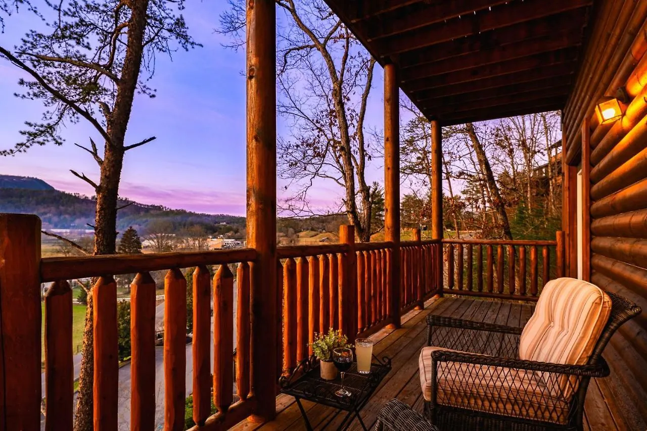 Holiday home Glow In Dark, Nerf War, 360 View, Theater, Hottub, Games *