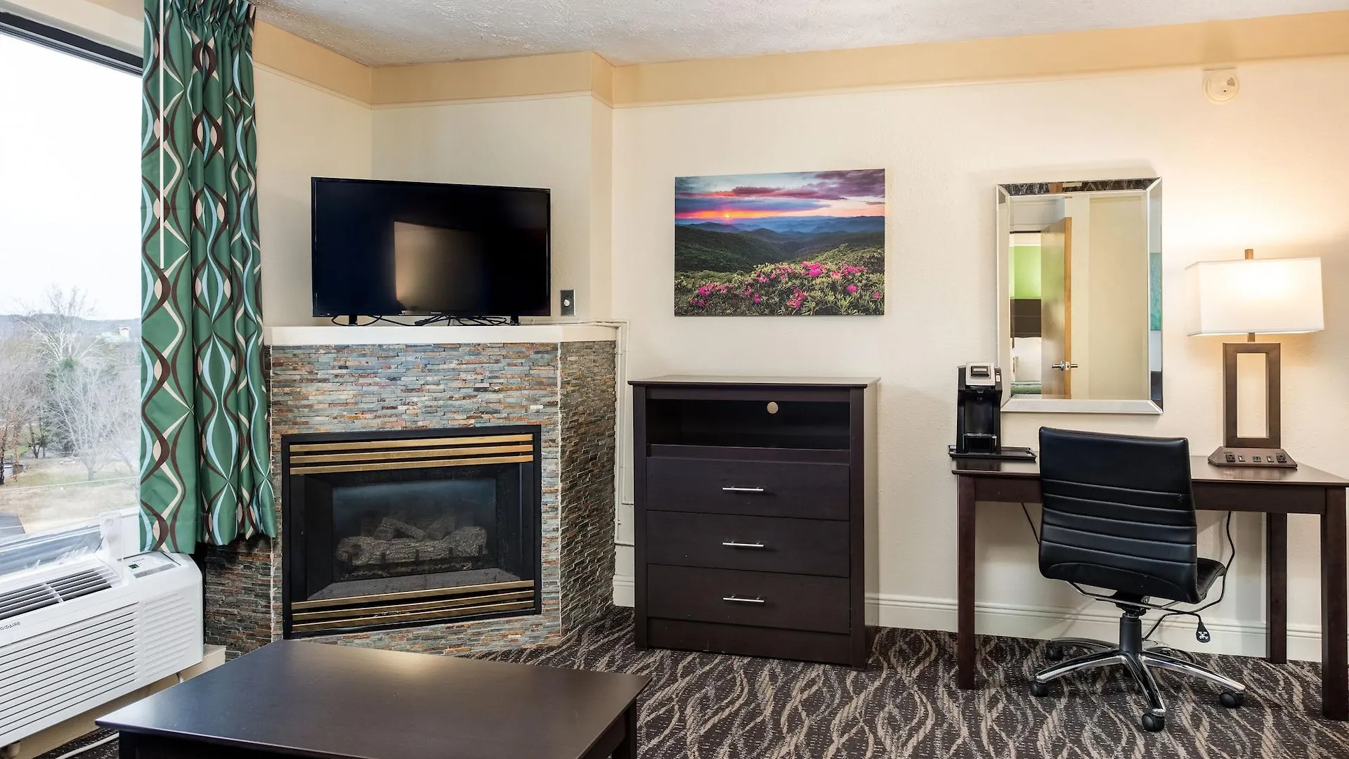 Hotel Country Cascades Waterpark