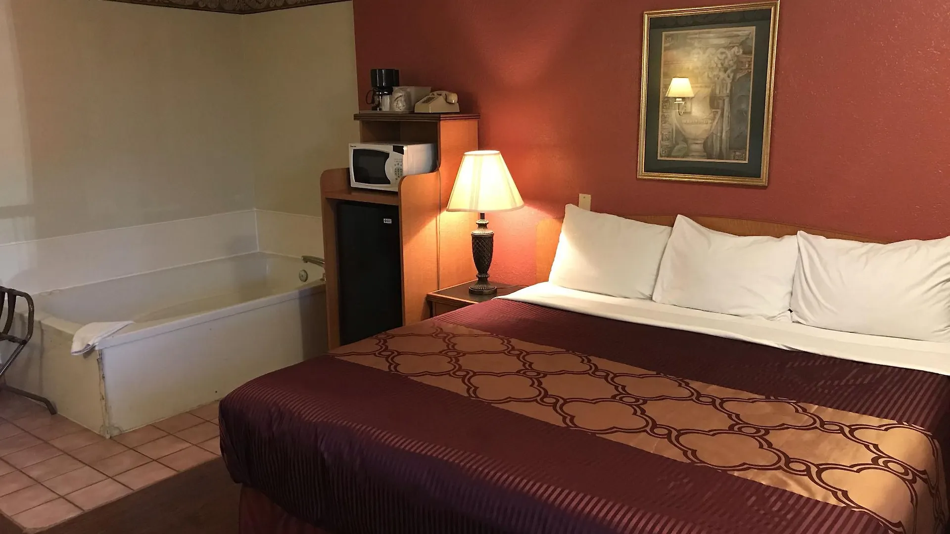 Rodeway On The Parkway Hotel