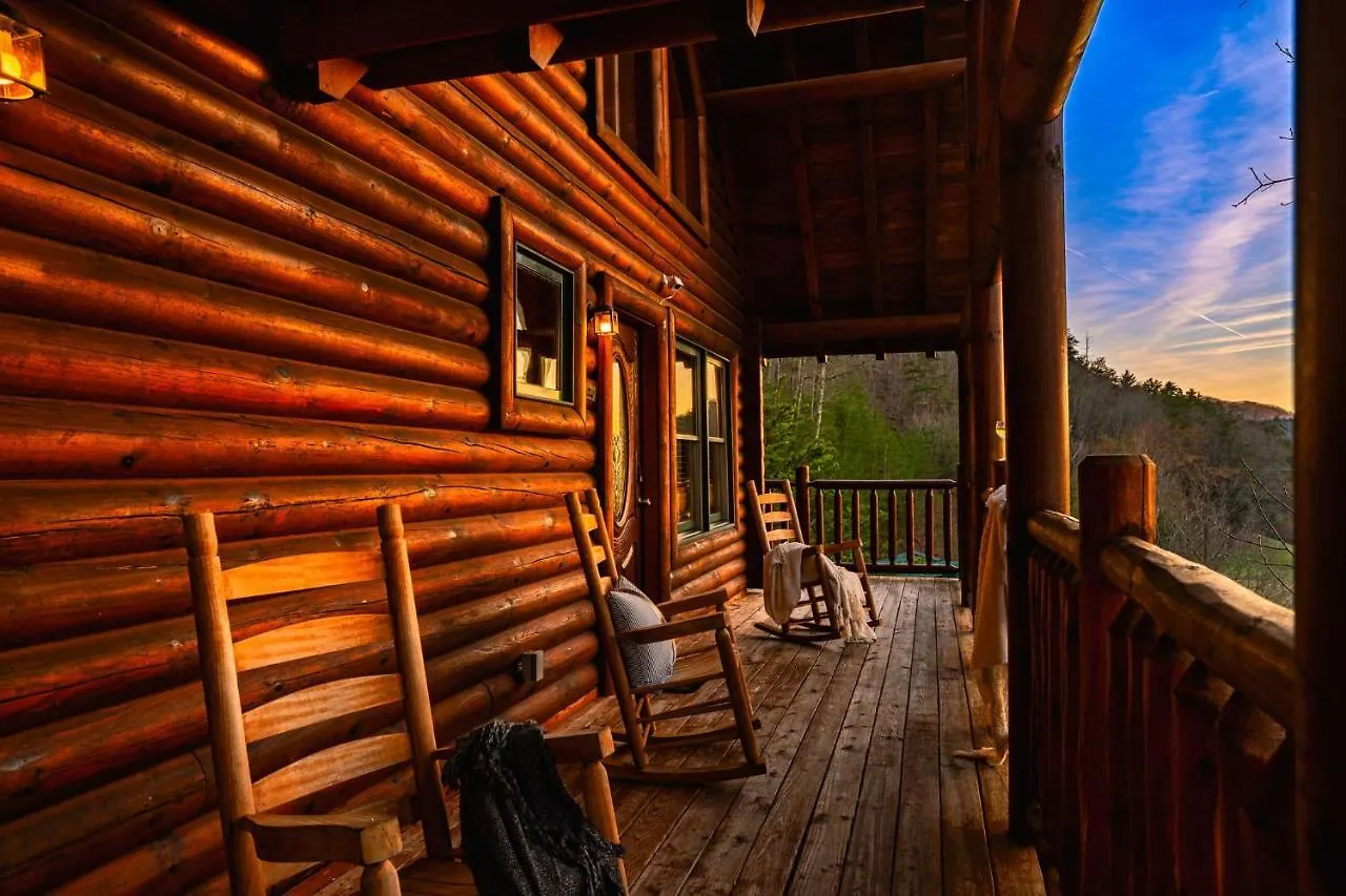 Glow In Dark, Nerf War, 360 View, Theater, Hottub, Games Holiday home Pigeon Forge