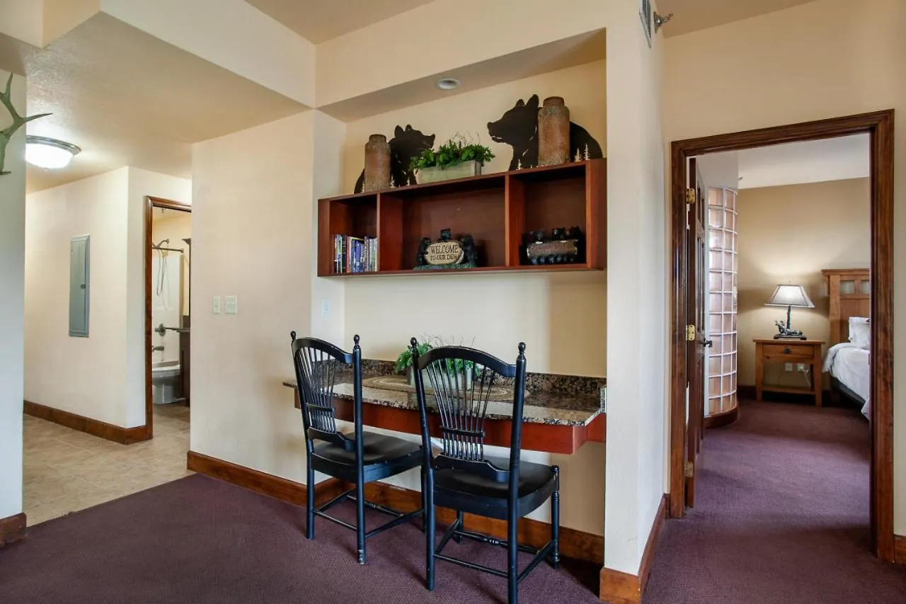 Holiday home The Bear Paw Palace Mtn View And Community Pools