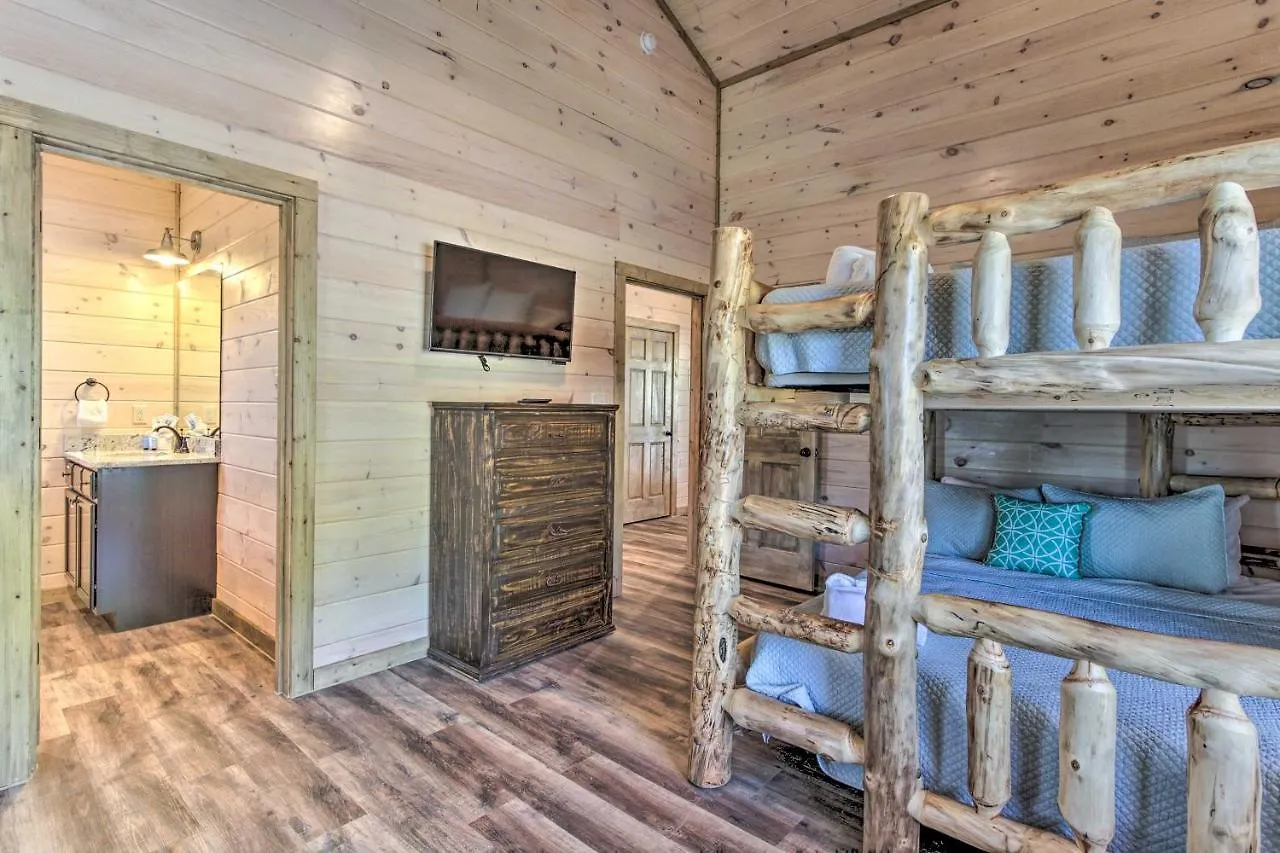 Prázdninový dům 'madison Bear Garden' 7bdr W/hot Tub + Pool Access *